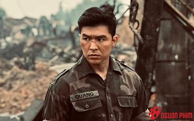 Mỹ nam phản diện gây sốt trong Mưa Đỏ: Vẻ ngoài điển trai, diễn xuất gây bất ngờ