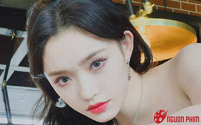 Mỹ nhân ngư Lâm Duẫn diễn vai chính bị chê, chuyển vai phụ được lòng khán giả