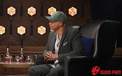 Nam diễn viên 64 tuổi thừa nhận 'qua lại' bạn gái cũ của cháu trai