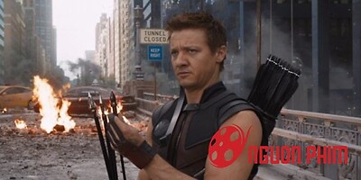 Nam diễn viên Hawkeye tố vợ cũ ăn cắp hàng ngàn đô tiền nuôi con gái