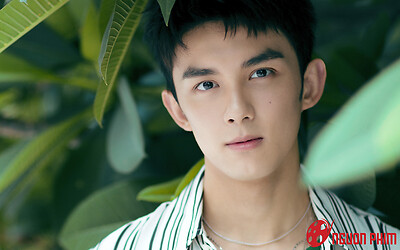 Ngô Lỗi công khai người yêu mới: Trai tài gái sắc thế này mà sao netizen lại phản đối kịch liệt?