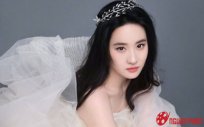 Người đàn ông quan trọng nhất đời của Lưu Diệc Phi chính thức lộ diện