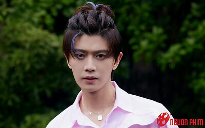 Nhậm Gia Luân bị Hoan Thụy Thế Kỷ nắm thóp, không thể tự 'giải cứu' chính mình?