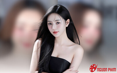 Nhan sắc thật của Quỳnh Kool trong clip 10 giây