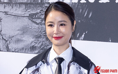 Nhan sắc tuổi 49 của Lâm Tâm Như gây tranh cãi