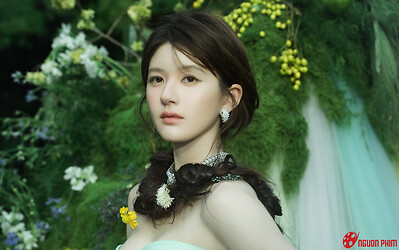 Nhìn Triệu Lộ Tư mới thấy Triệu Lệ Dĩnh, Lưu Diệc Phi mạnh mẽ thế nào