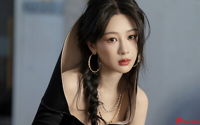 Nữ diễn viên hạng A quấy rối bạn diễn nam 15 lần trên sóng trực tiếp