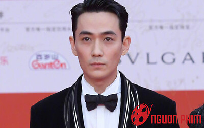 Nữ diễn viên nổi tiếng bất ngờ bỏ chạy khi nhìn thấy tình cũ Triệu Lệ Dĩnh