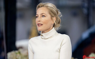 Nữ diễn viên phim Sex Education thừa nhận từng yêu phụ nữ