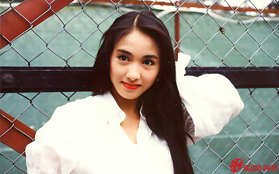 Nữ diễn viên từng bị đuổi ra khỏi nhà giờ nắm giữ tài sản 6600 tỷ