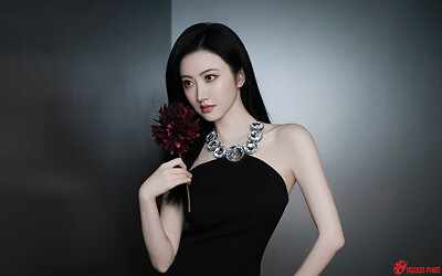 Nữ diễn viên từng khiến cả showbiz dè chừng, bị bạn trai hại đến mức gán clip nóng 18+ trả nợ