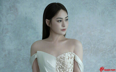 Nữ diễn viên Vĩnh Dạ Tinh Hà lộ ảnh nhạy cảm, bị tình trẻ kém 19 tuổi tống tiền?