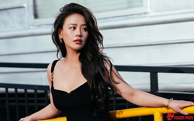 Nữ diễn viên vừa vượt qua trầm cảm lại bị bạn trai đòi phí chia tay khủng?