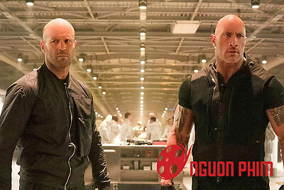 Phần ngoại truyện Fast & Furious tung trailer mãn nhãn như siêu anh hùng