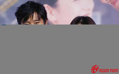 Phản ứng của Song Hye Kyo khi chạm mặt 'mối tình đau khổ' Lee Byung Hun sau chia tay