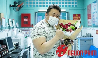 Phim của tài tử Ma Dong Seok xuất hiện hình ảnh bệnh viện ở Việt Nam