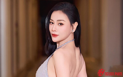 Phương Oanh tái xuất màn ảnh sau khi sinh con?