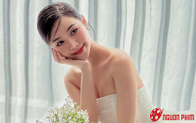 Quỳnh Kool công khai ảnh cưới, danh tính chú rể gây chú ý