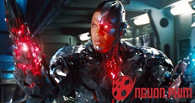 Ray Fisher mất vai siêu anh hùng trong vũ trụ DC