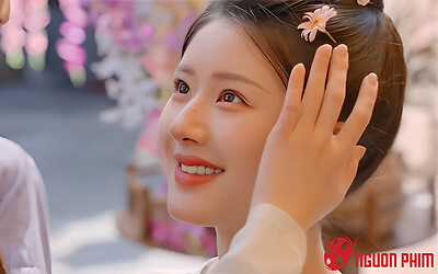 Rèm Ngọc Châu Sa tập 15 - 16: Đoan Ngọ (Triệu Lộ Tư) lên chức