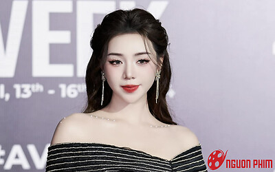 Sắc vóc nóng bỏng của Quỳnh Kool được ví như 'Triệu Lệ Dĩnh bản Việt'