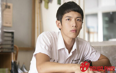 Sao nam nổi tiếng bị hủy dung nhan do sự cố nổ máy bay trên phim trường