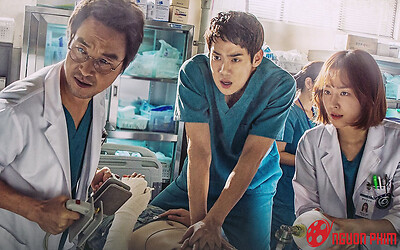 Sau Kang Dong Joo một bác sĩ nữ của phần 1 cũng tái xuất Người Thầy Y Đức 3
