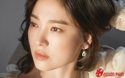 Song Hye Kyo át vía Song Joong Ki, bản lĩnh Ảnh hậu đâu phải dạng vừa