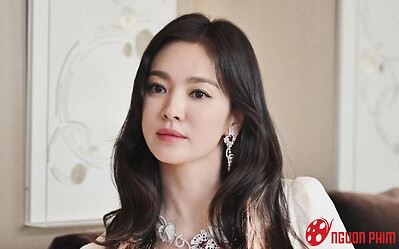 Song Hye Kyo bất ngờ có động thái mạnh tay dằn mặt Song Joong Ki