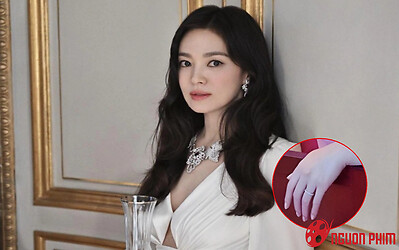 Song Hye Kyo công khai vừa được cầu hôn, nửa kia hơn hẳn Song Joong Ki?