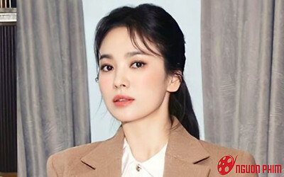Song Hye Kyo được người thương làm cho một điều, netizen lại phát mệt vì quá lố