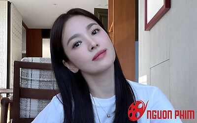 Song Hye Kyo khoe quà 'khủng' từ người thương, tâm lý thế này bảo sao nữ thần không mê