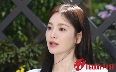 Song Hye Kyo lộ vẻ ngoài khác lạ trong ngày bị bắt gặp bên 'tình mới'