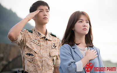 Song Hye Kyo - Song Joong Ki: Nên duyên ở Hậu Duệ Mặt Trời, hết duyên ngoài đời thực