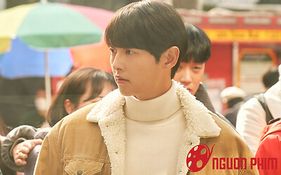 Song Joong Ki và loạt nam thần mặt búng ra sữa nhưng 'tâm cơ thâm hiểm'