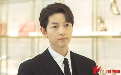 Song Joong Ki xung phong làm chủ hôn tại một đám cưới thế kỷ, phản ứng của gia chủ mới gây sốc
