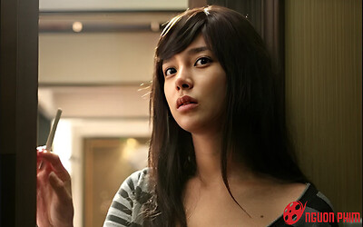 Sự thật gây sốc của nữ diễn viên có cảnh kỳ lạ nhất trong Sex Is Zero