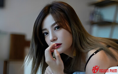 Sự trùng hợp giữa bối cảnh phim Tân dòng sông ly biệt với tin đồn hiện tại của Triệu Vy