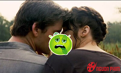 Tài tử điển trai hé lộ nụ hôn 