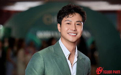 Thanh Sơn báo tin vui cũng người đẹp kém 8 tuổi, dàn sao Việt ồ ạt chúc mừng