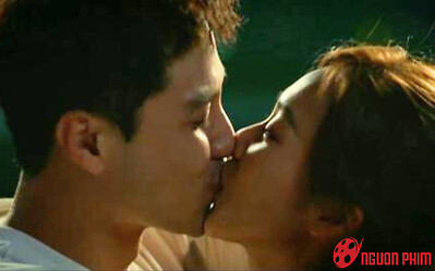 Thanh Sơn và Khả Ngân lại bị nghi đang hẹn hò vì hôn quá thật