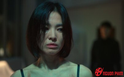 The Glory phần 2 chưa nhưng khán giả đã dự đoán cái kết, Song Hye Kyo sống dưới thân phận ác nữ?