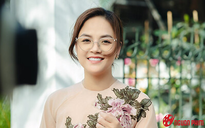 Thu Quỳnh bị khán giả la ó khi xuất hiện trong Cha tôi, người ở lại