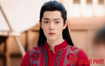 Tiêu Chiến gặp lỗi trang phục, lộ hẳn chi tiết khó coi