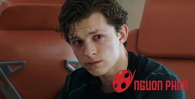 Tom Holland tiết lộ chính cuộc gọi say xỉn của anh đã cứu cả cuộc đời Spider-man