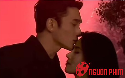 Tổng tài 'hàng thật giá thật' chi tiền khủng làm phim để vợ đóng chính