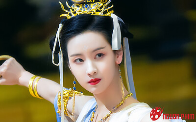 Trần Đô Linh gây tranh cãi vì ham mê 'xào couple' với 'em gái' Vương Nhất Bác