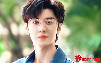 Trần Triết Viễn công khai hẹn hò với bạn gái cùng ngành sau hơn một năm giấu kín