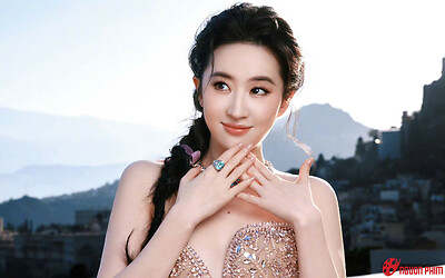 Tranh luận Dương Tử xếp ngang hàng Lưu Diệc Phi