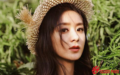 Triệu Lệ Dĩnh đón tuổi mới bên người đặc biệt, nhan sắc 'mẹ một con' gây sốt